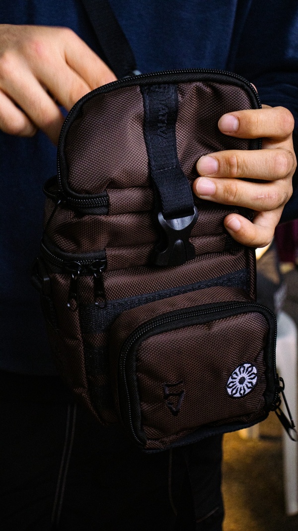 Smallkit Collab Kpipes Marrom Original