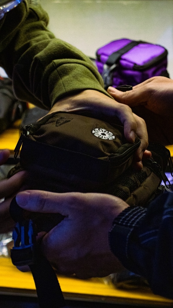 Smallkit Collab Kpipes Marrom Original