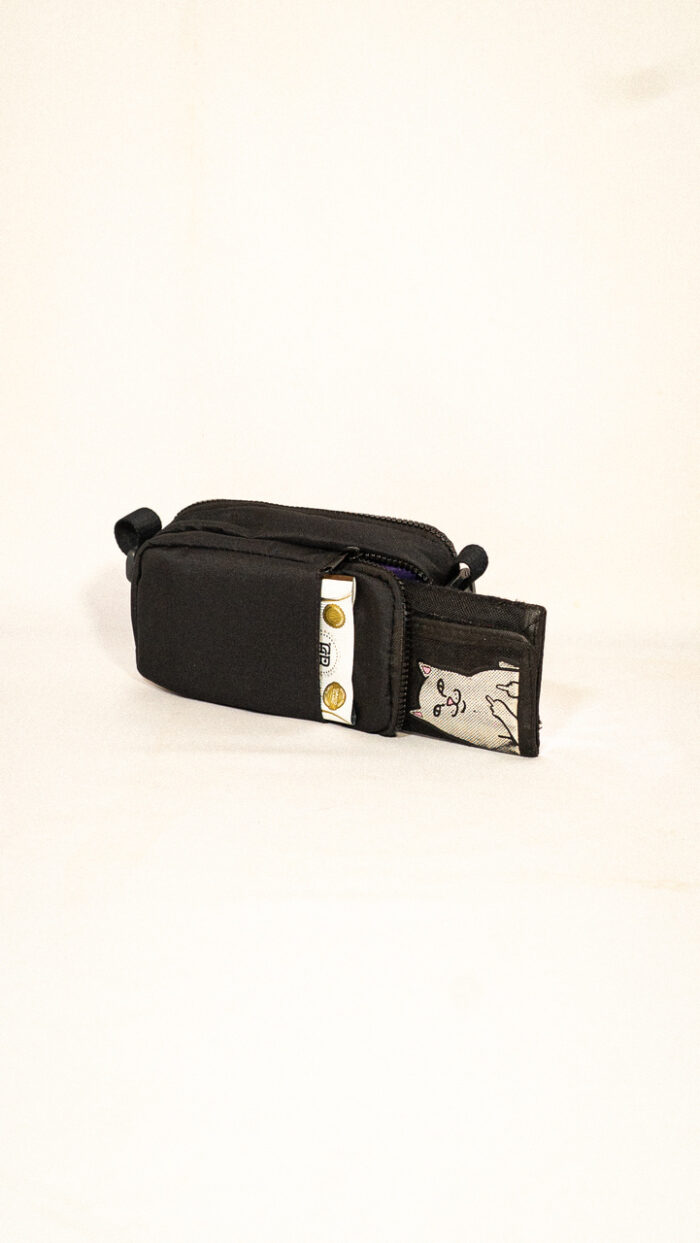 Lançamentos Crew Setembro-125_Easy-Resize.com Estojo SMKTray Logomaniac Black Sabat